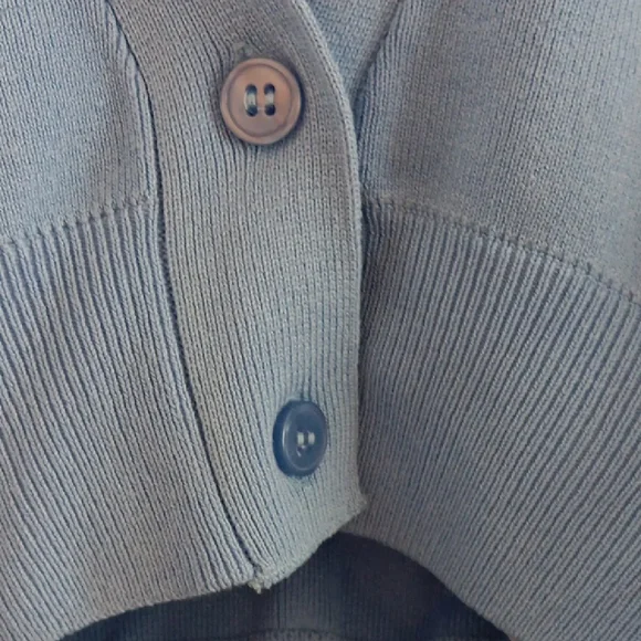 Powder Blue V-Neck Cropped Sweater - Picture 3 of 4